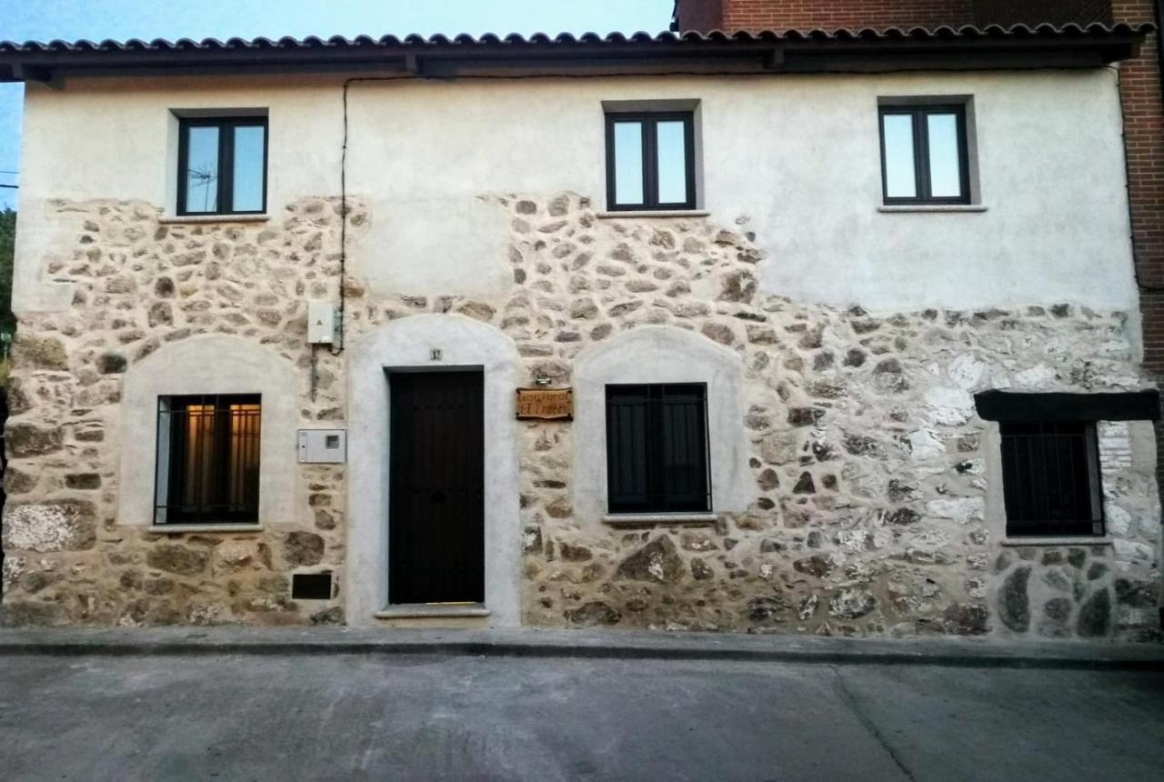 Casa Rural El Enebro 4 Estrellas Navamorcuende Extérieur photo