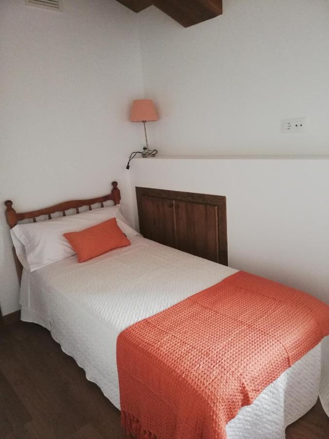 Casa Rural El Enebro 4 Estrellas Navamorcuende Extérieur photo